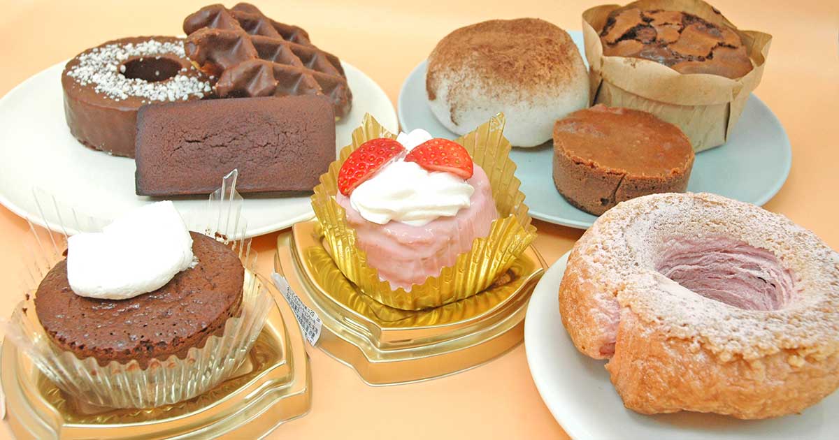 メインビジュアル:コンビニのバレンタイン限定スイーツ。友チョコや自分へのごほうびに!