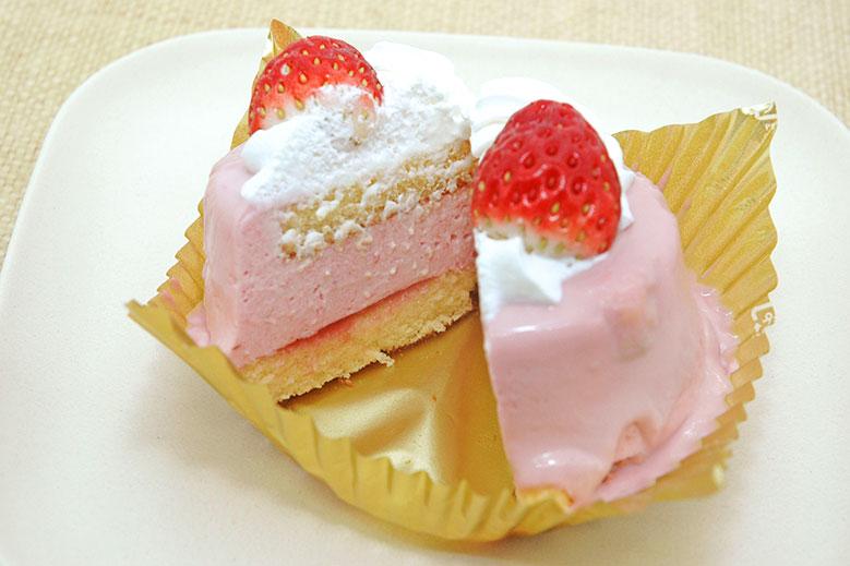 ●いちごのルビーチョコケーキ(税込 368円)