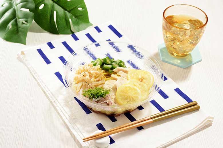 ●レモンジュレで食べる冷しレモンらーめん(税込499円)