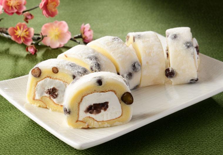 ●塩豆大福仕立てのもち食感ロール(税込168円)