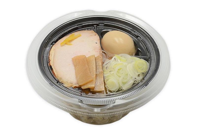 ●とみ田監修 濃厚豚骨魚介 味玉冷しつけ麺（税込594円）