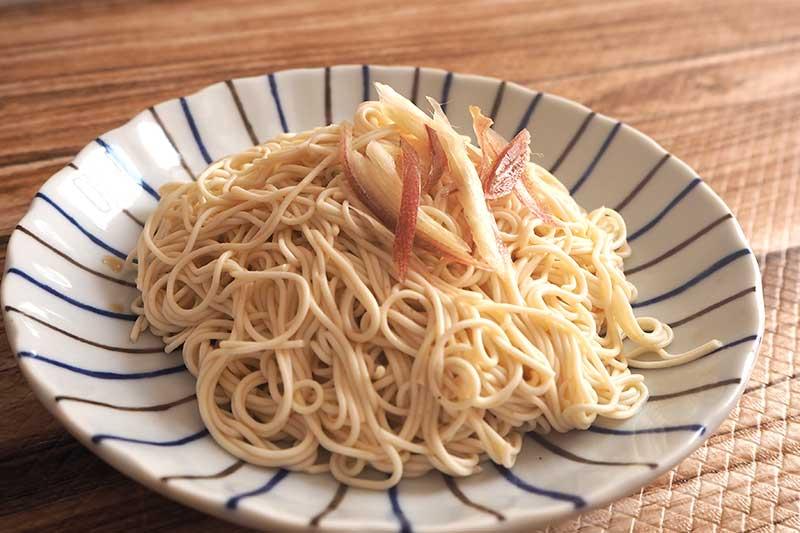 コンビニの糖質オフ麺②お母さん食堂　胡麻だれ　とうふそうめん風　ごまだれ付き｜紀文198円