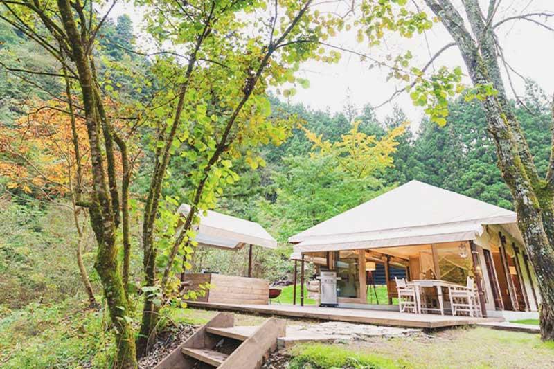 関東 グランピング施設②KEIKOKU GLAMPING TENT (東京都・檜原村)